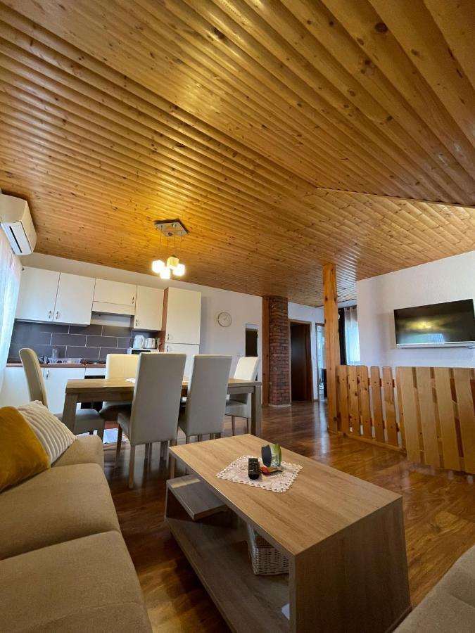 House Leonarda Hotel Grabovac  Eksteriør billede