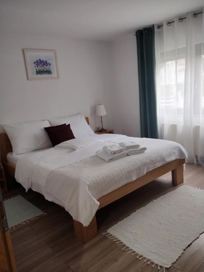 House Leonarda Hotel Grabovac  Eksteriør billede